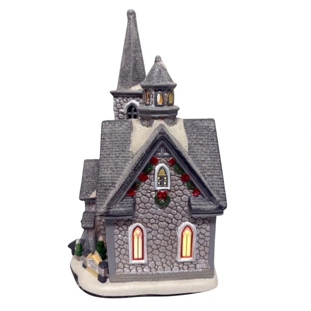 Carole Towne-Isabel’s Chapel Gray Charming Stone Holiday Light Up Church GUC